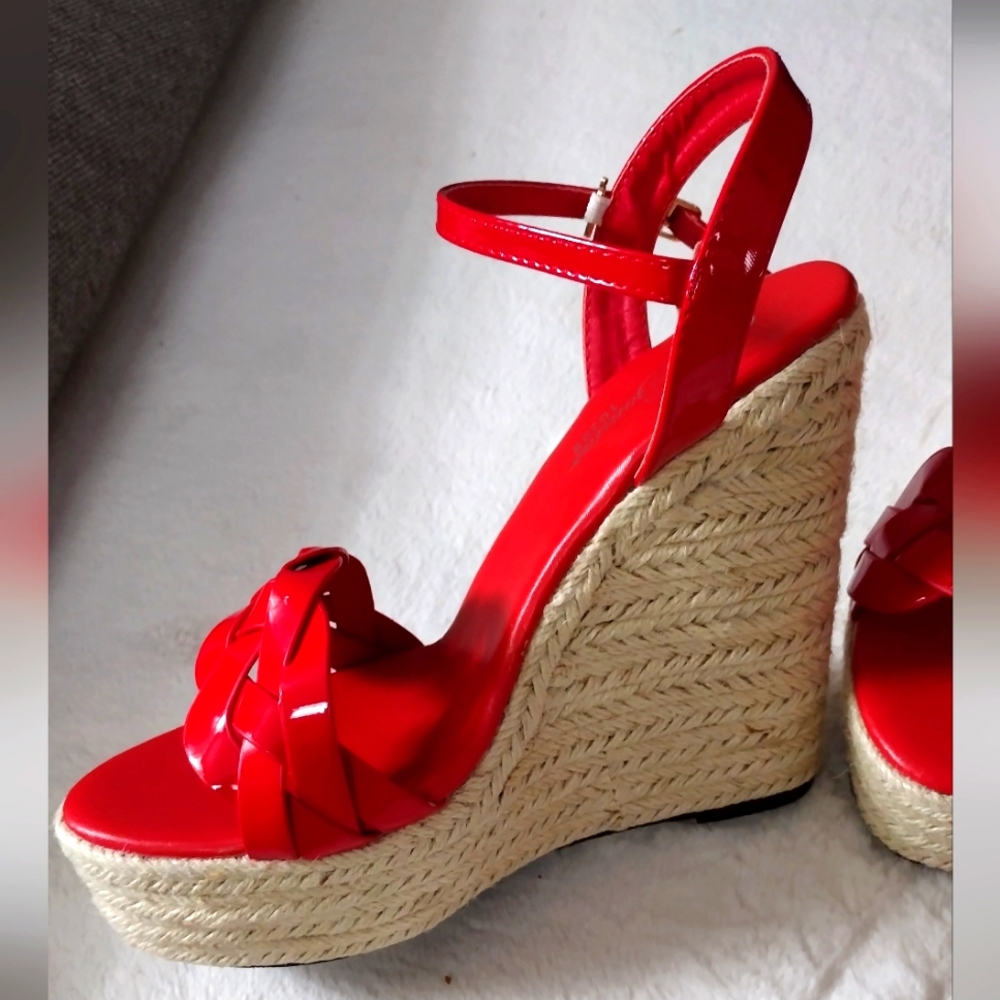RED BRAIDED WEDGE HEELS - SIZE 8W (WIDE)...NEW NEW!